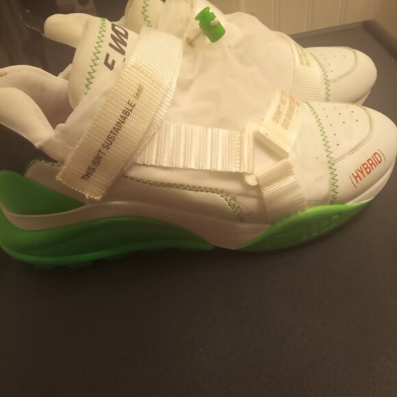 FWD Hybrid Sneakers – Men’s Size 7 US – Sleek, Lightweight & Versatile - Picture 5 of 6